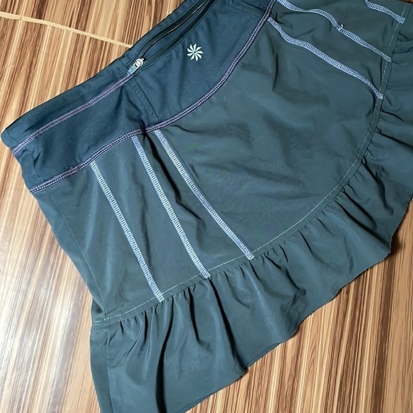 ATHLETA Ruffled Hem Skort Size 6 - Picture 5 of 9